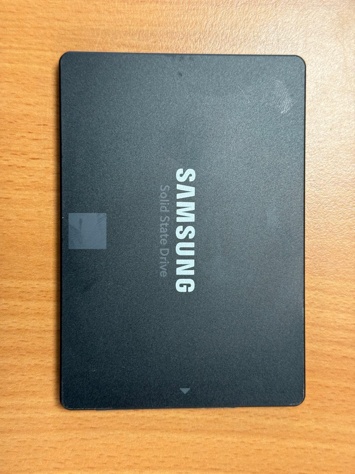 Samsung EVO 860 250GB 2.5" internal SSD