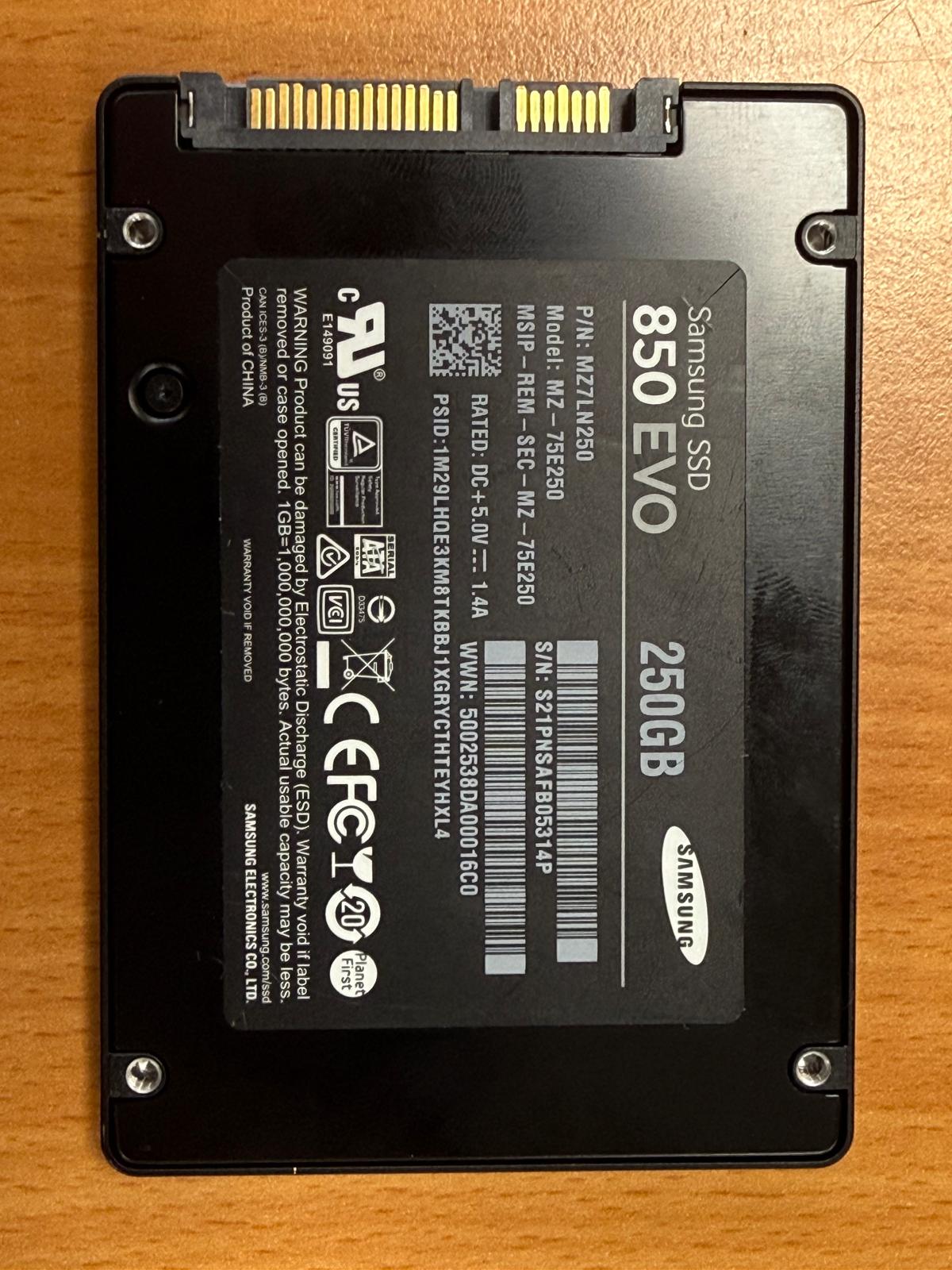 Samsung 850 EVO 250GB internal SSD 2.5"